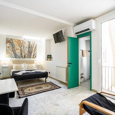 11 Duomo - Monolocale Caratteristico Apartment Firenze Bagian luar foto
