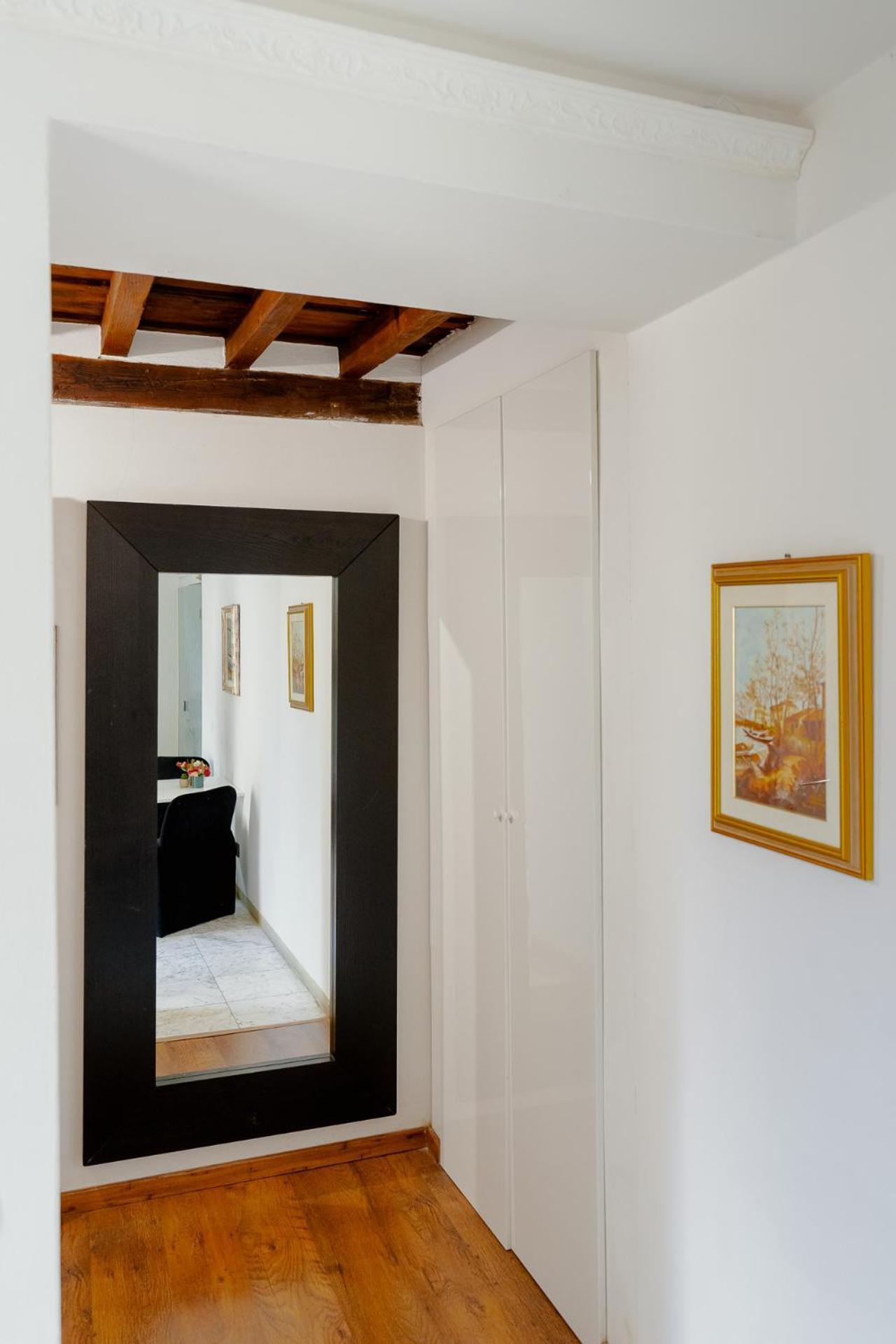 11 Duomo - Monolocale Caratteristico Apartment Firenze Bagian luar foto